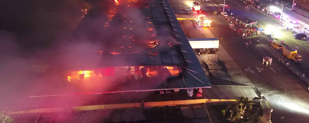 Fuego en el corazón del mercado: Incendio en el Merca SD deja millones en pérdidas y un grito de auxilio